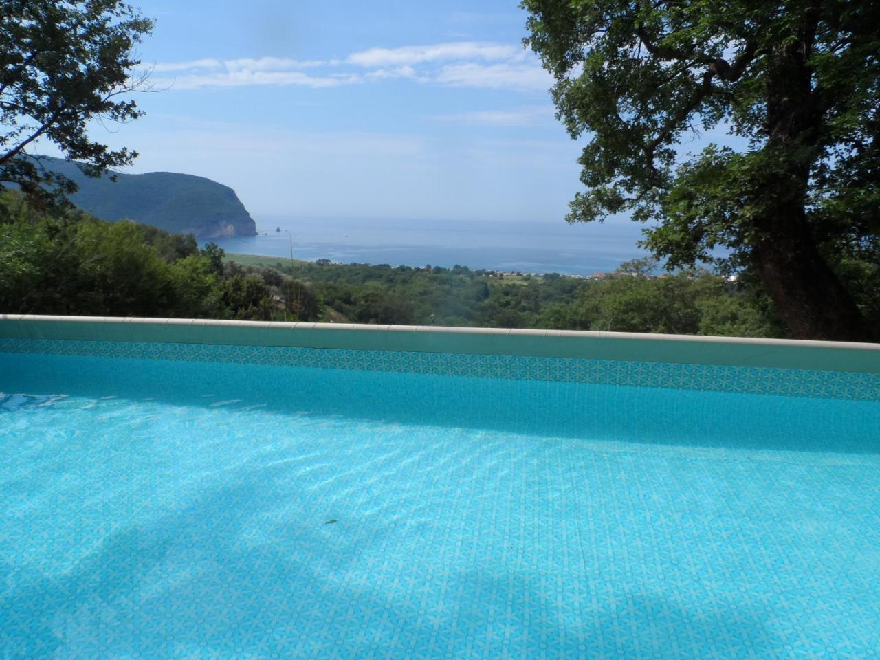 Pataki Guesthouse Petrovac Eksteriør bilde