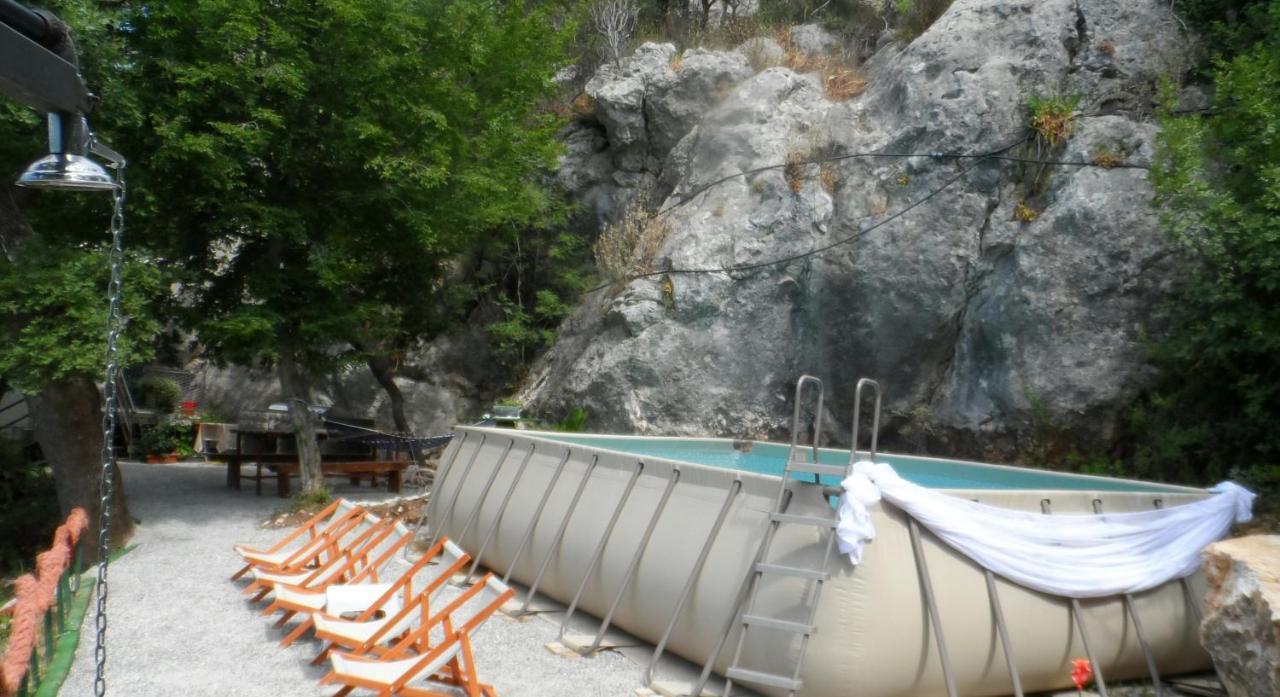 Pataki Guesthouse Petrovac Eksteriør bilde