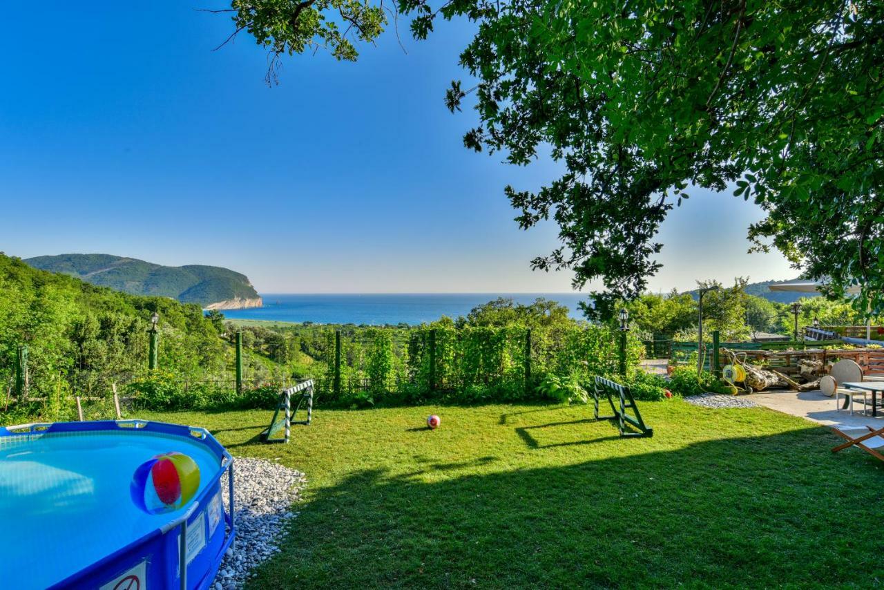 Pataki Guesthouse Petrovac Eksteriør bilde