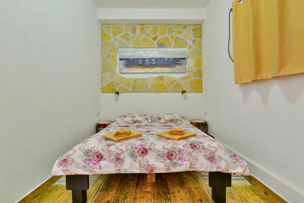 Pataki Guesthouse Petrovac Eksteriør bilde