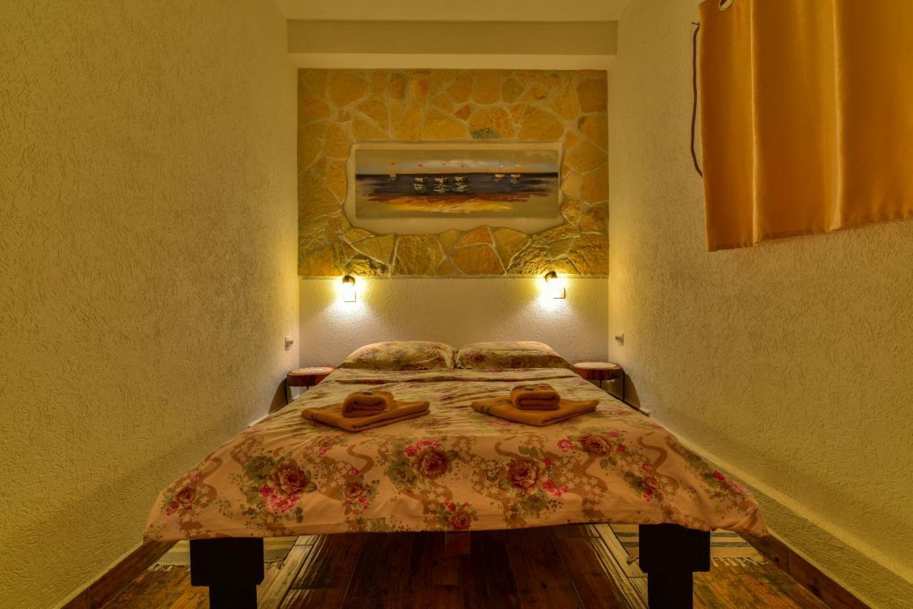 Pataki Guesthouse Petrovac Eksteriør bilde