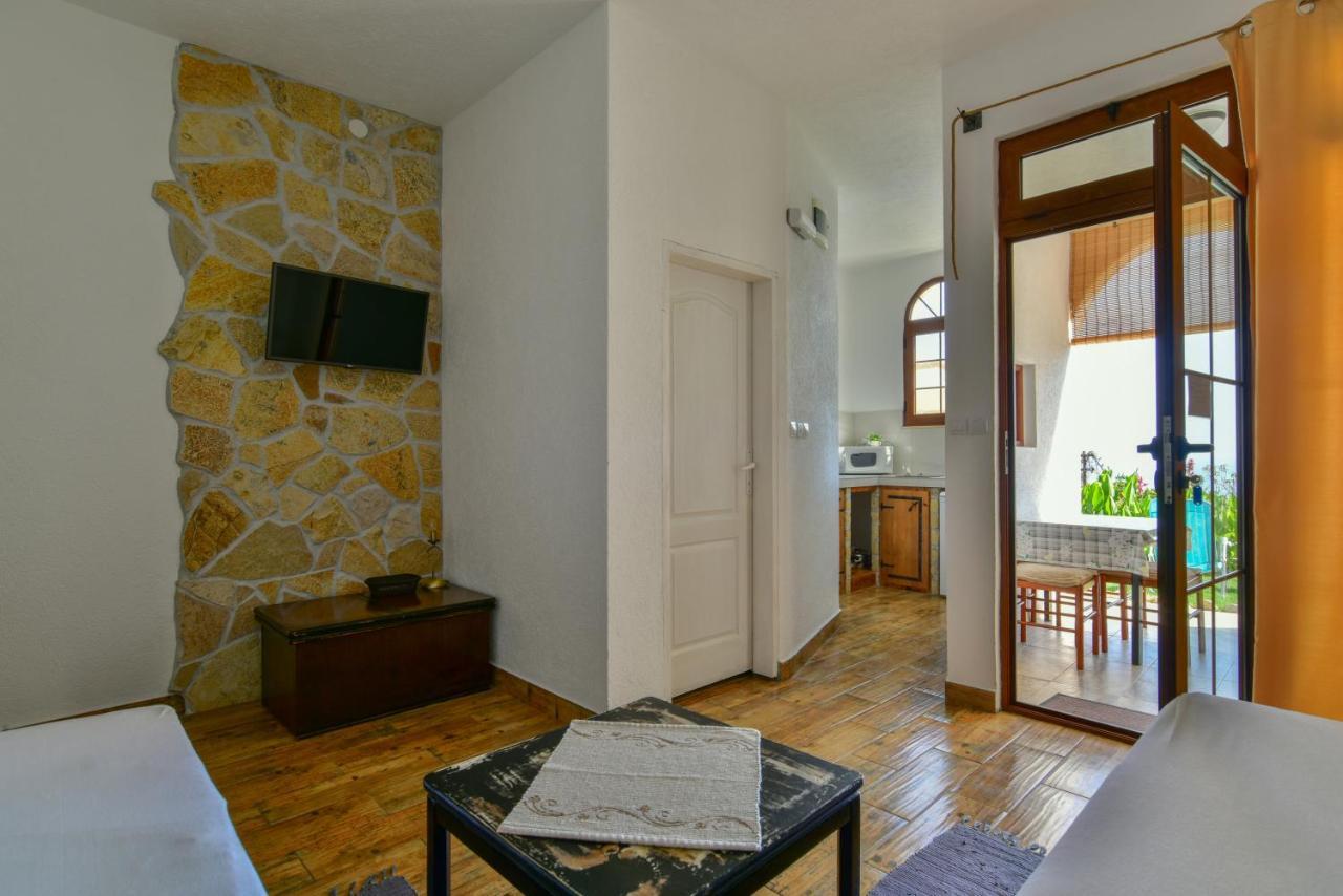 Pataki Guesthouse Petrovac Eksteriør bilde