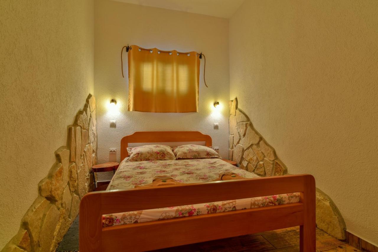 Pataki Guesthouse Petrovac Eksteriør bilde